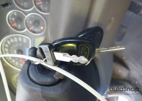 2005 GMC Envoy Slt z USA, uszkodzony, nr VIN 1GKDT13S752326275